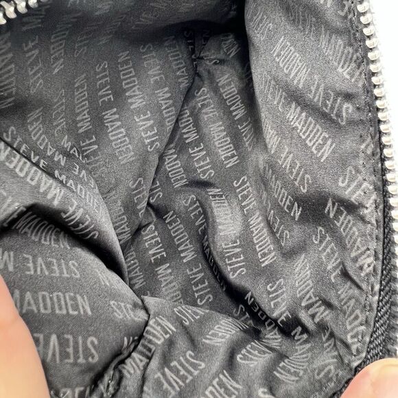 Steve Madden Floral Black & Gray Clutch Wristlet Wallet 2 Zip Pockets - Picture 6 of 9